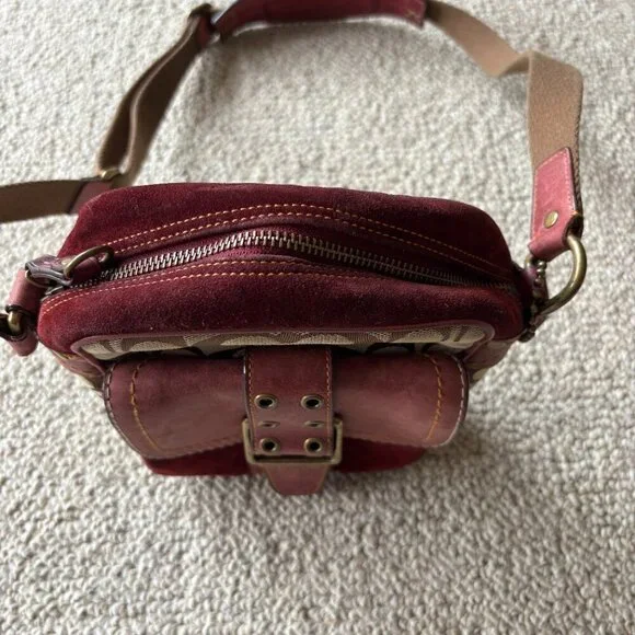 Coach Soho Crossbody Burgundy Suede Classic C Y2K Bag Hang Tag RARE Vintage - Picture 6 of 14